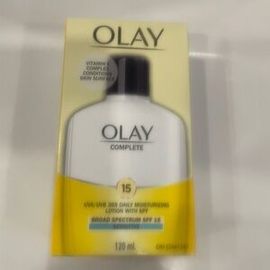OLAY Complete 3-in-1 Facial Moisturizer